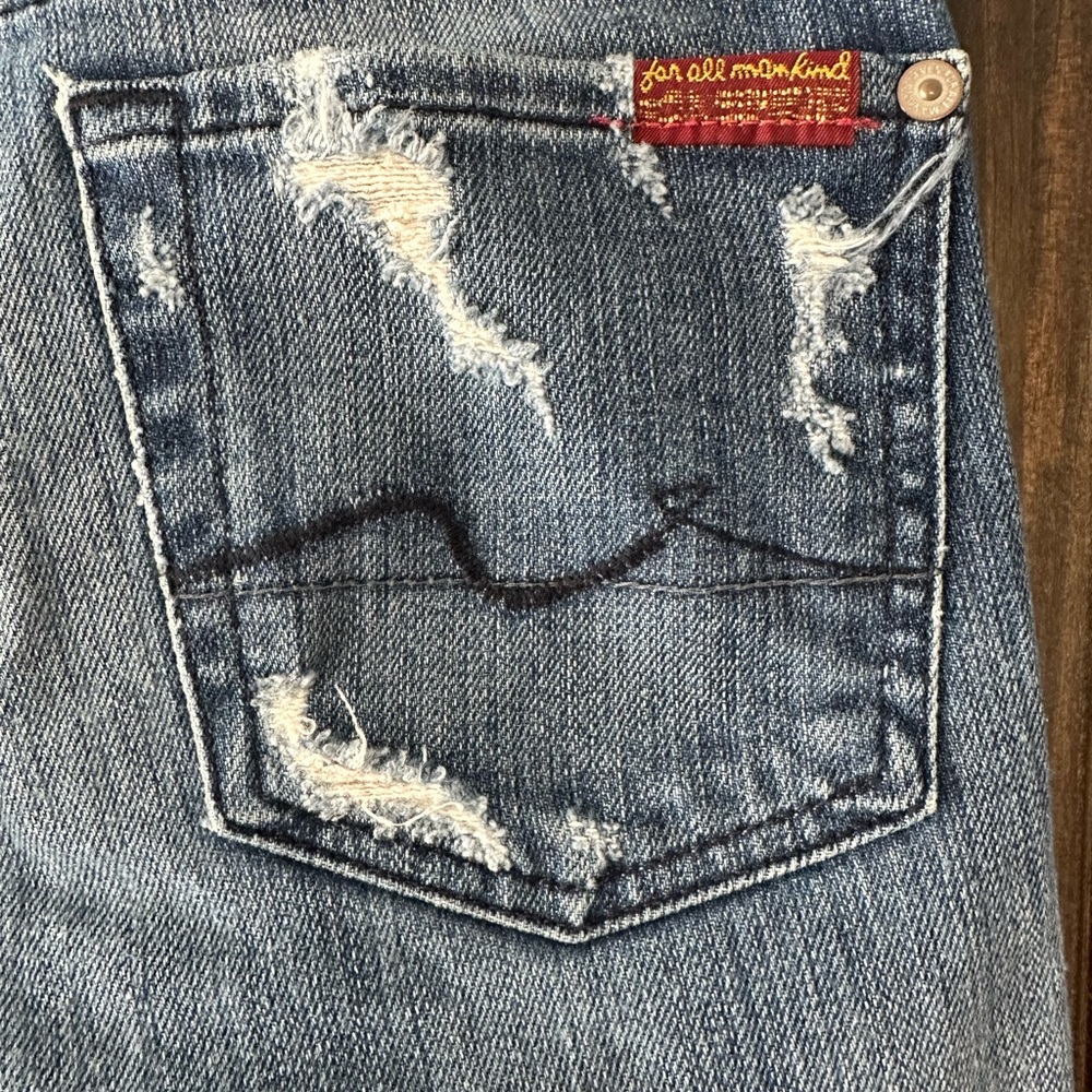 7 For All Mankind Straight Leg Crop - Picture 3 of 4